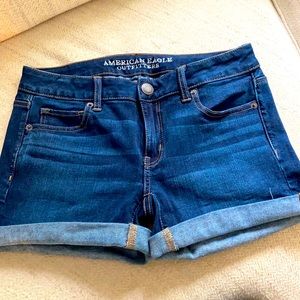 AE super stretch shorts size 4